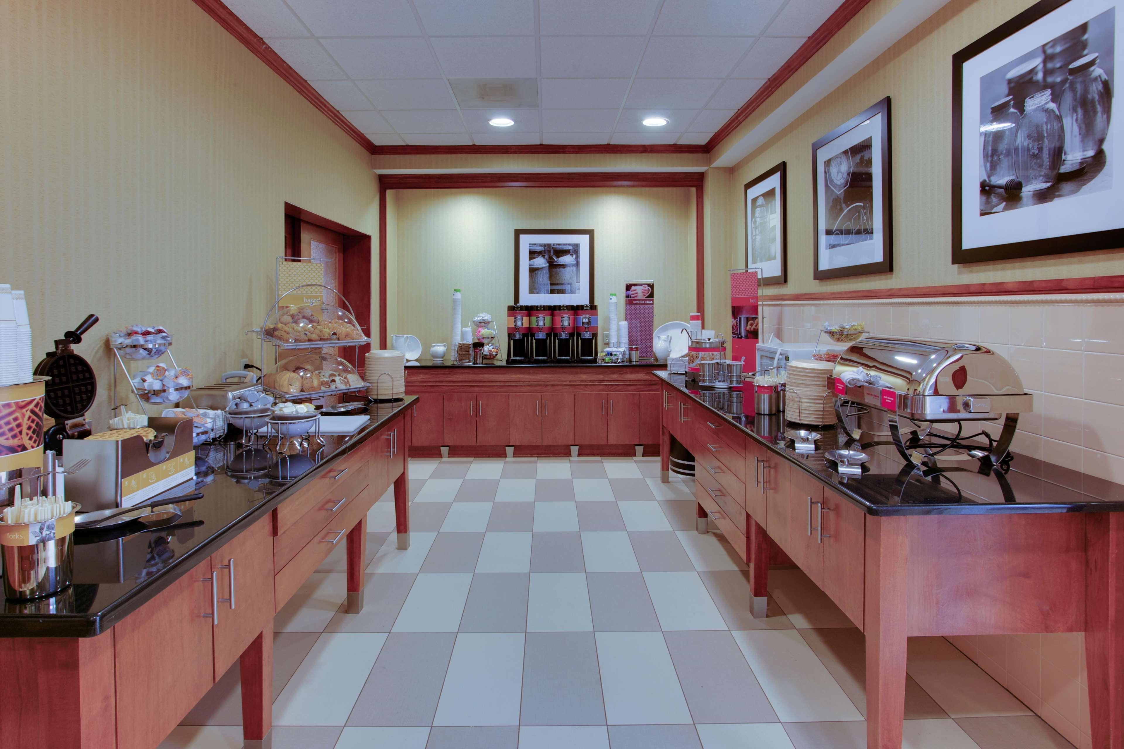 Hampton Inn Emporia Exteriér fotografie