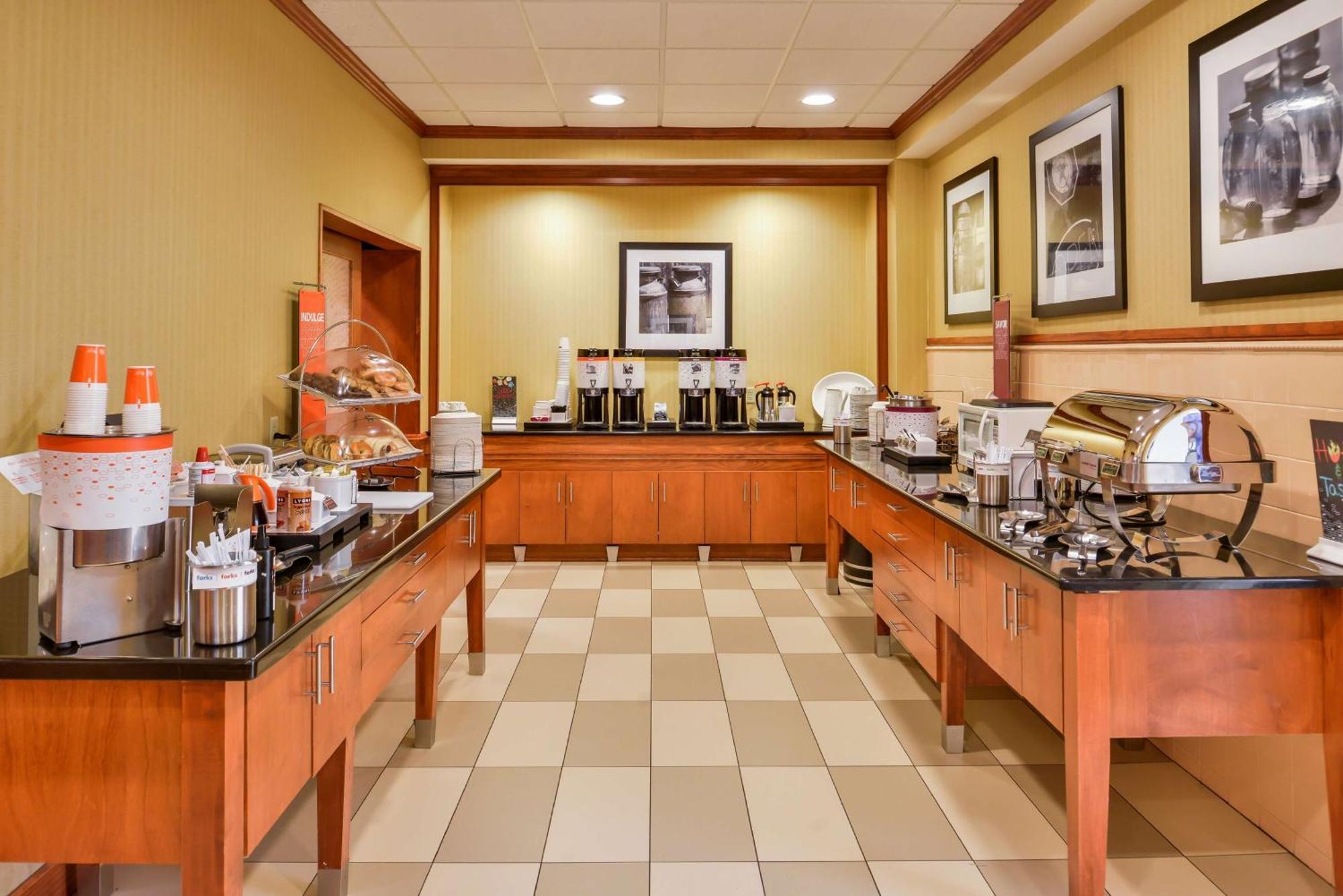 Hampton Inn Emporia Exteriér fotografie